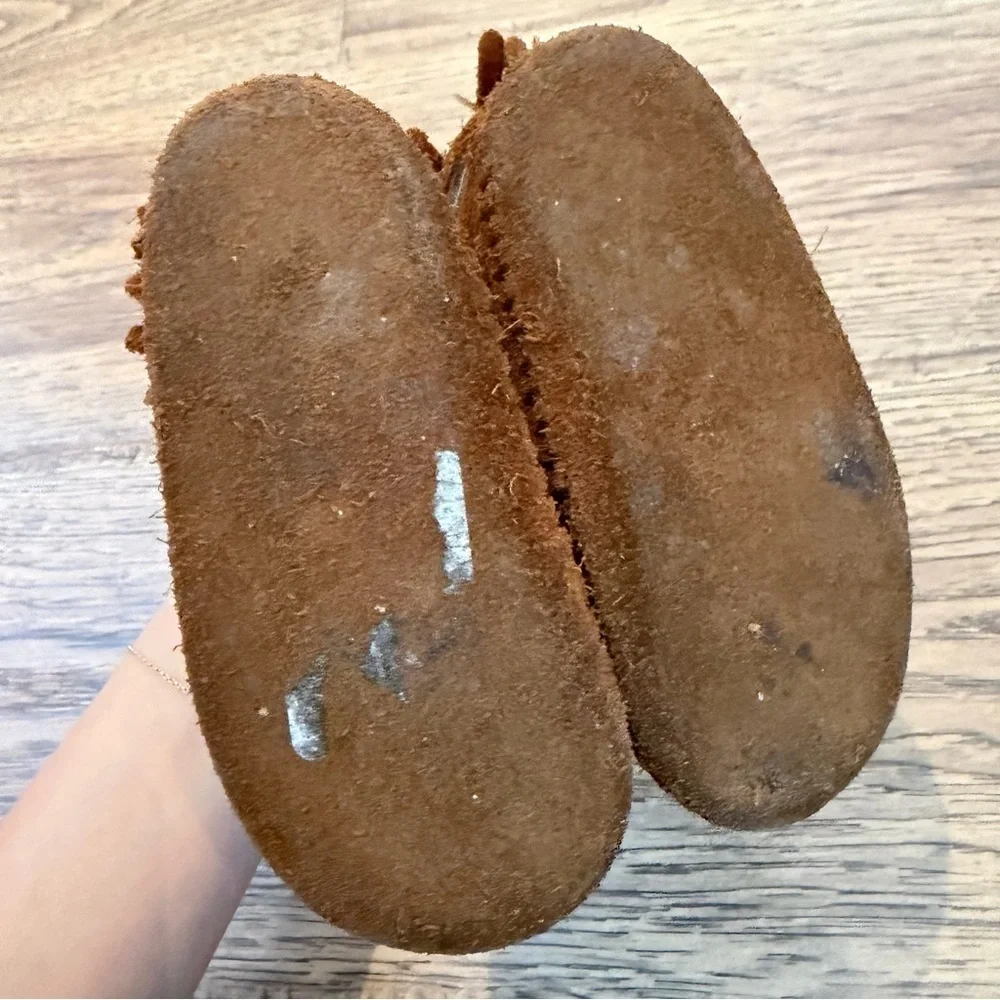Minnetonka Toddler Fringe Boots 4 EUC
